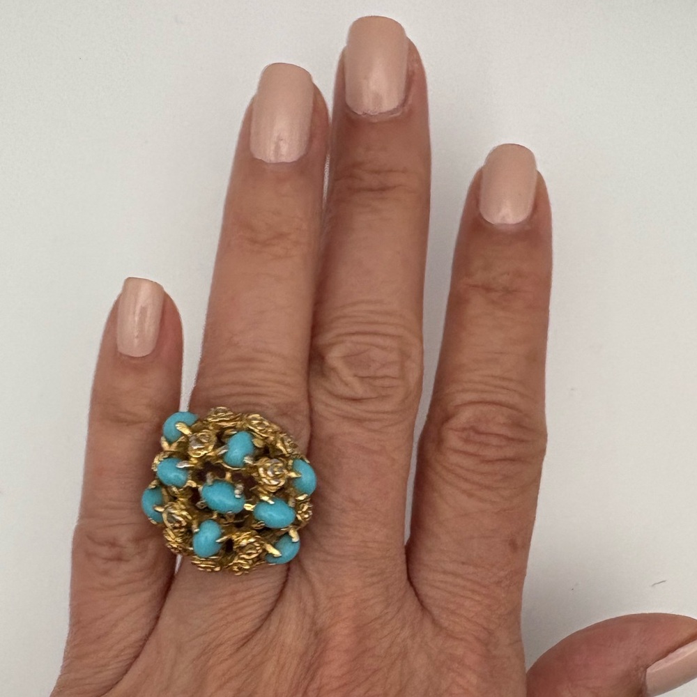 Elegant Vintage Gold and Turquoise Statement Ring - Picture 9 of 10